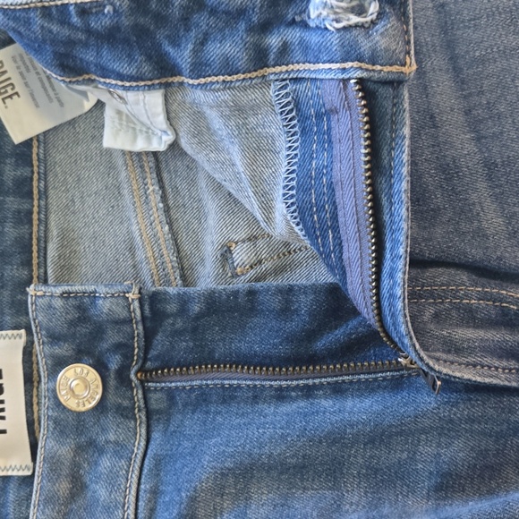 PAIGE Noella High Waist Crop Straight Leg Jeans Casanova Distressed EUC - 31 - Picture 12 of 14